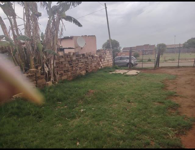 2 BEDROOM HOUSE FOR SALE IN VOSLOORUS EXT